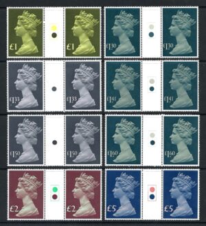 QEII High Vlaue definitive set SG 1026b - 1028 Traffic light gutter pairs - U/M