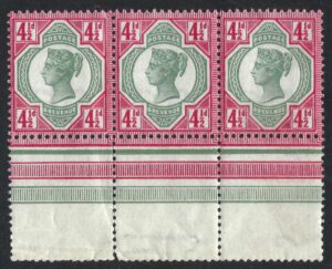 QV sg206 4½d green & carmine strip – unmounted mint